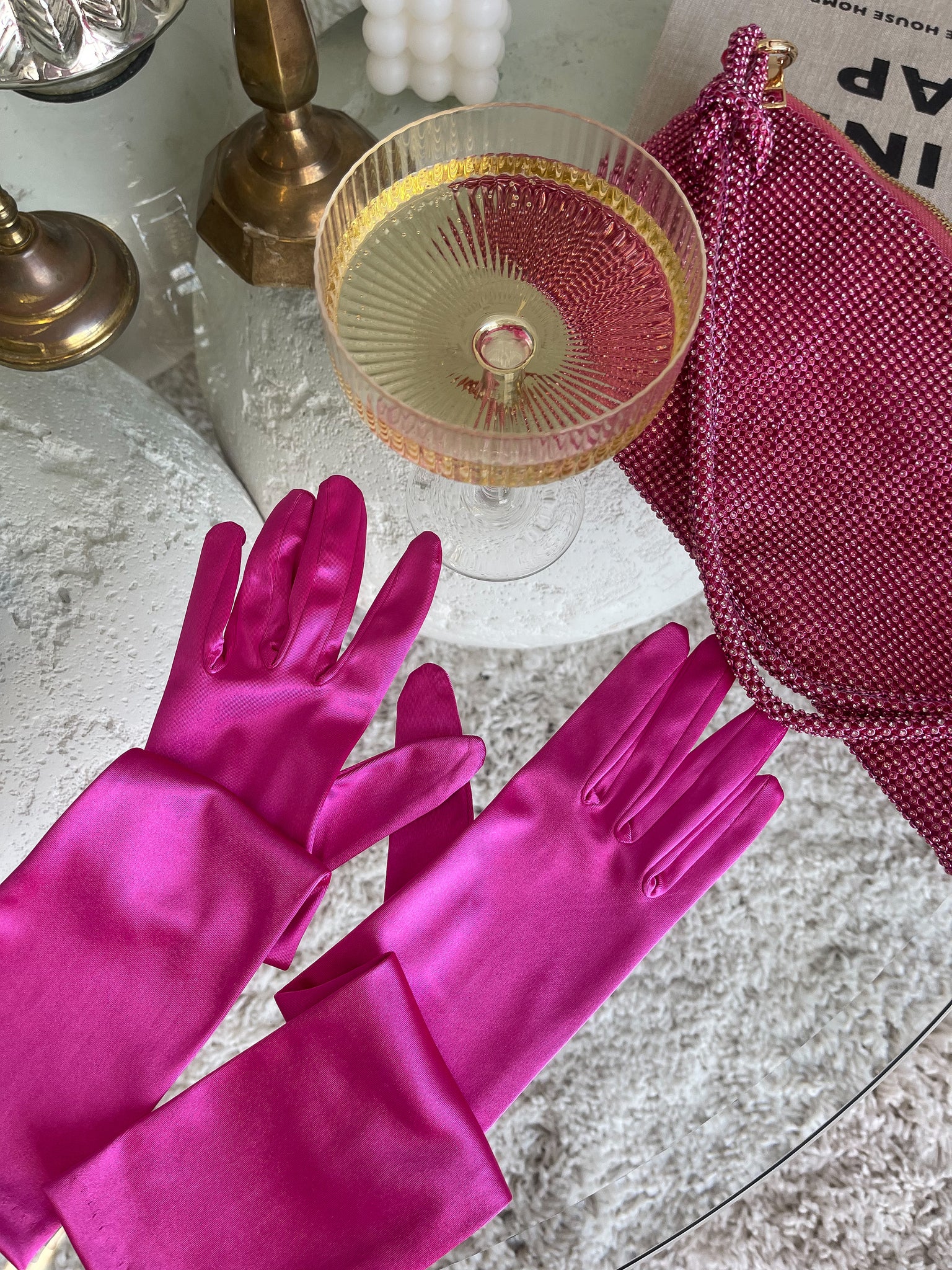 Glamed up - Satin Gloves