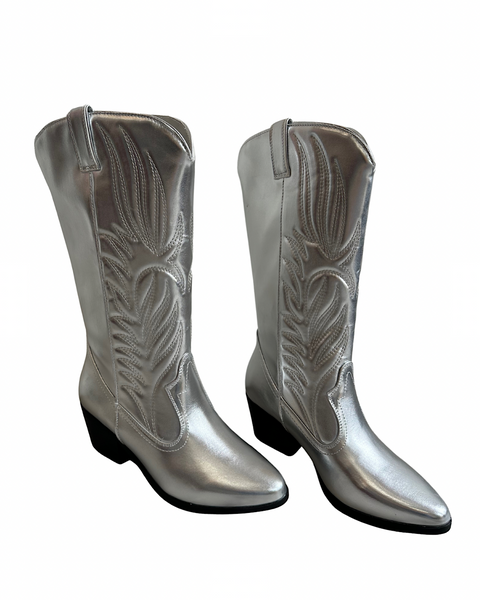 Desert chic - Cowgirl boots